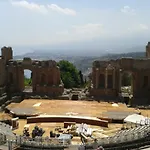 Casa Delle Aci Nyaraló *